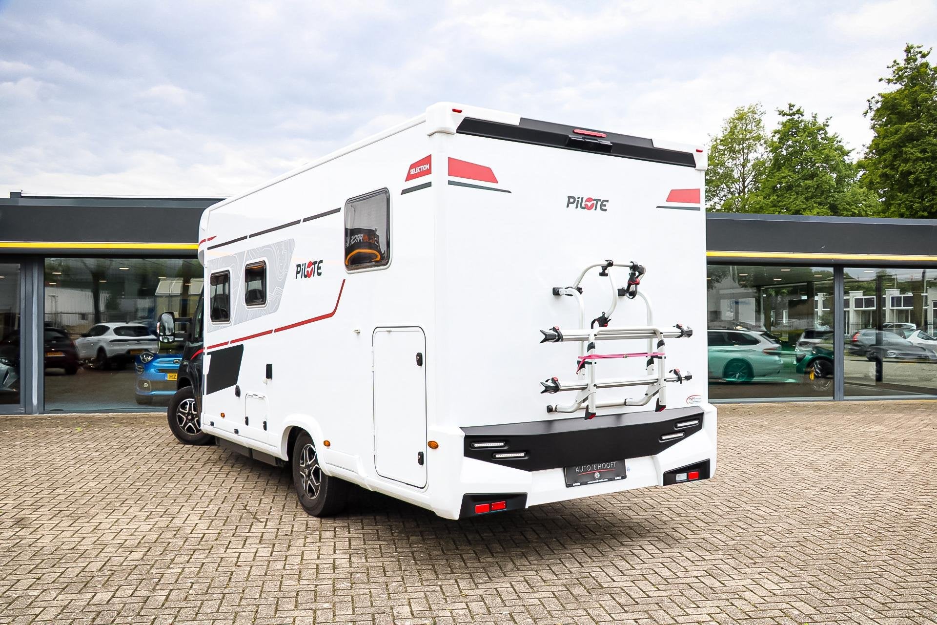 Caravans And Camping Pilote