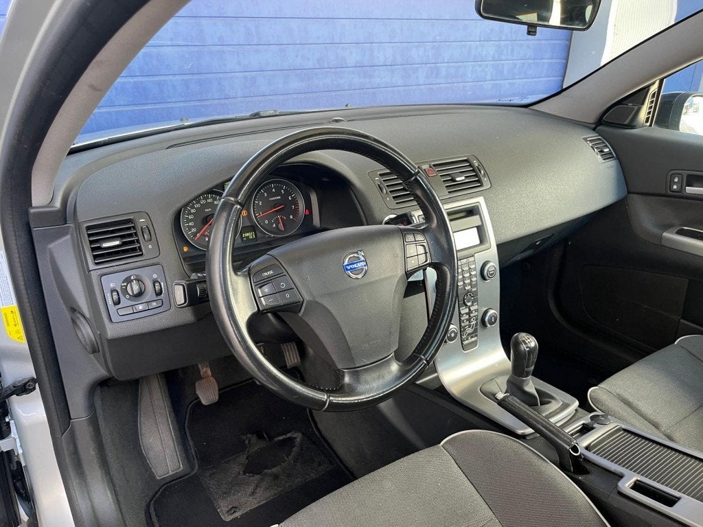 Volvo C30 1.8 125PK Kinetic  Nieuwe APK  Dakraam  Airco, Voorwielaandrijving, 125 pk, Gebruikt, 4 cilinders