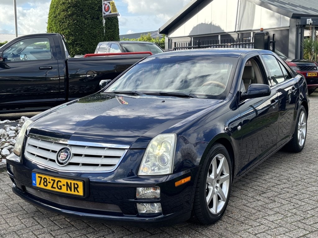 Cadillac STS 4.6 V8 Sport Luxury 2008 NL Auto 78.000 KM NL A, Auto's, Automaat, 4565 cc, Gebruikt, 1807 kg