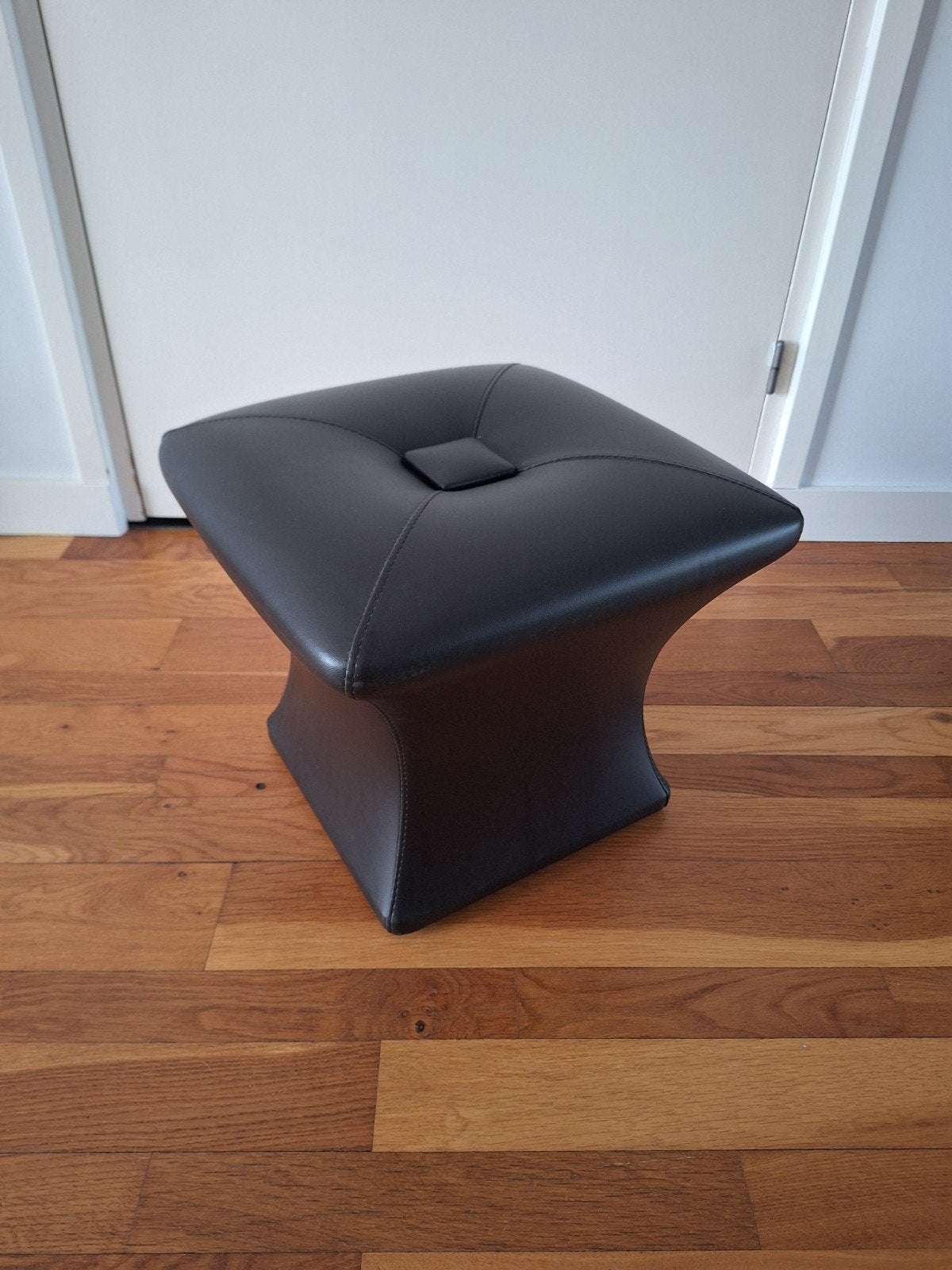 Vintage zwarte Stokking poef, Ophalen, Minder dan 50 cm, Vierkant, Zo goed als nieuw