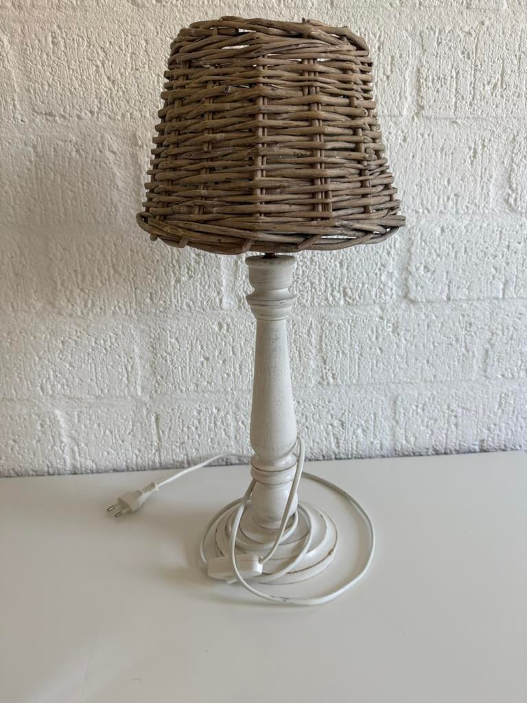 Landelijk lampje met rotan kap, Ophalen of Verzenden, Zo goed als nieuw, Minder dan 50 cm