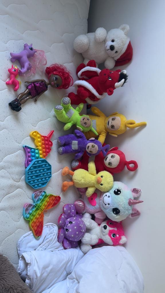 Leuke speelgoedcollectie: knuffels, popjes en meer!, Kinderen en Baby's, Speelgoed | Overig, Ophalen, Nieuw, Jongen of Meisje