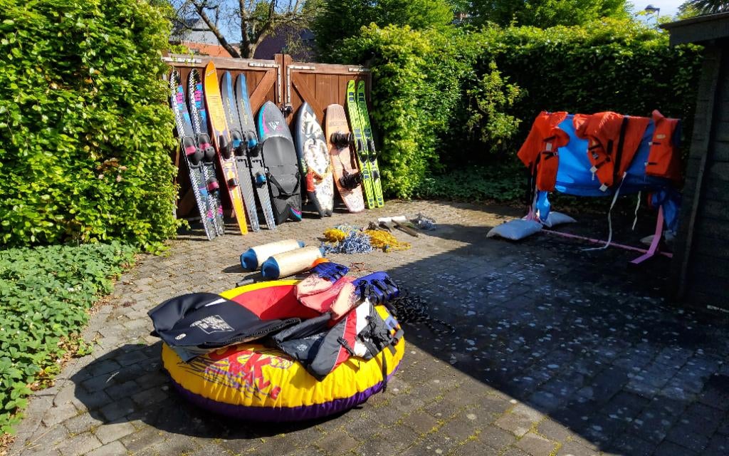 Waterski, wakeboard, kneeboard, skitouwen, vesten, Watersport en Boten, Ophalen, Gebruikt, Board