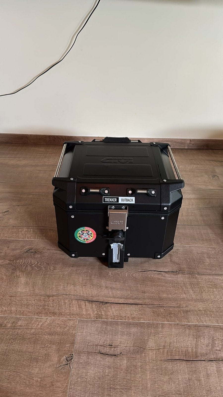 Givi Trekker Outback Topkoffer Zwart met Rugleuning + Binnen, Ophalen of Verzenden, Gebruikt
