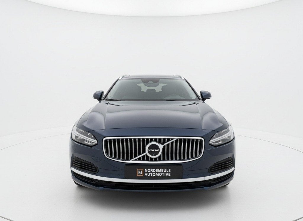 Volvo V90 2.0 T8 AWD INSCRIPTION, LED, LEDER, HUD, H&K, Auto's, Automaat, Blauw, Vierwielaandrijving, Hybride Elektrisch/Benzine
