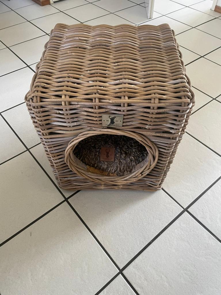 Katten rieten hocker, Dieren en Toebehoren, Ophalen, Zo goed als nieuw, Riet