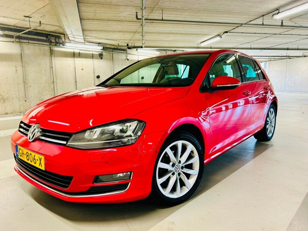 Volkswagen Golf 7 Highline DSG | Dynaudio |Camera |109k KM, Stof, 4 cilinders, 620 kg, Origineel Nederlands