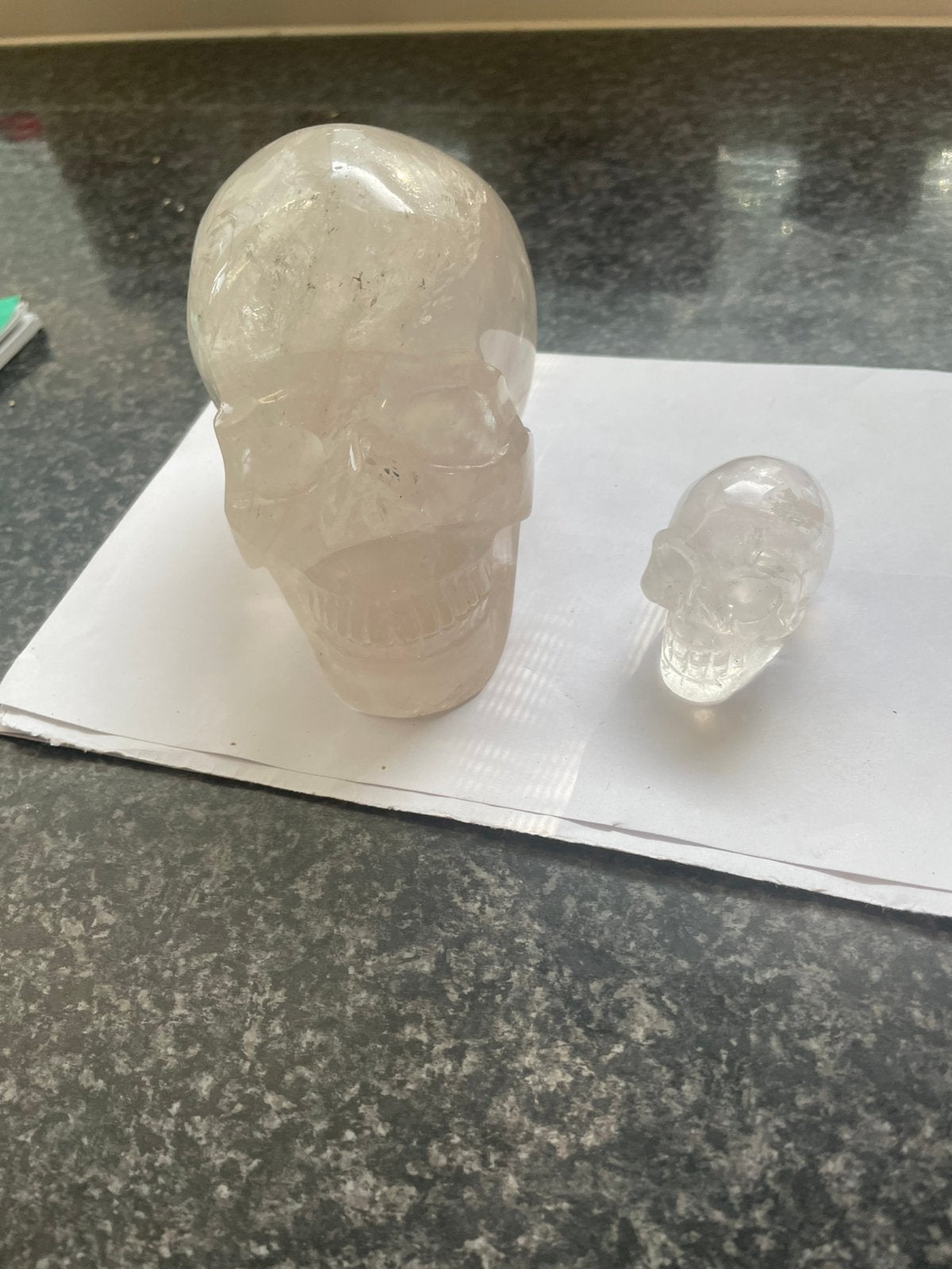 Set van 2 Bergkristal Schedels - Groot en Klein, Ophalen of Verzenden, Mineraal