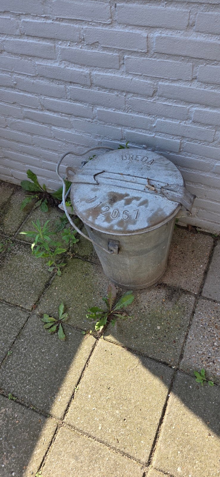 Oude vuilnisbakken - ZEVENBERGEN en BREDA, Ophalen of Verzenden