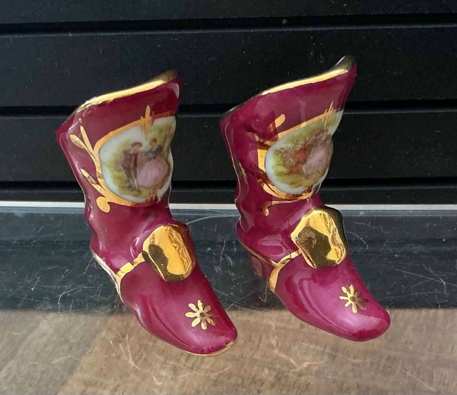 Vintage Limoge Miniaturen  porseleinen laarsjes, Rood Goud., Verzenden