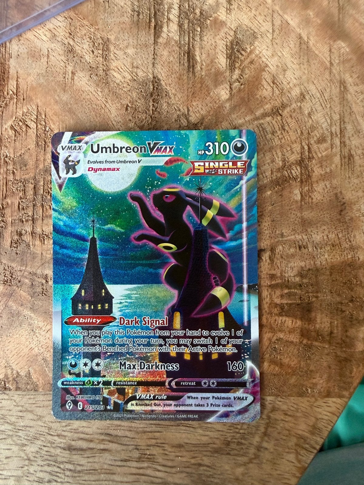 Umbreon VMAX Alt Art 215/203 Evolving Skies Pokémon Kaart, Ophalen of Verzenden, Zo goed als nieuw, Losse kaart