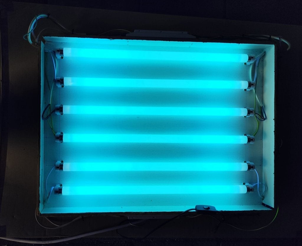 DIY UV belichtingsapparaat , UV exposure unit 108W zeefdruk, Hobby en Vrije tijd, Ophalen of Verzenden, Zo goed als nieuw
