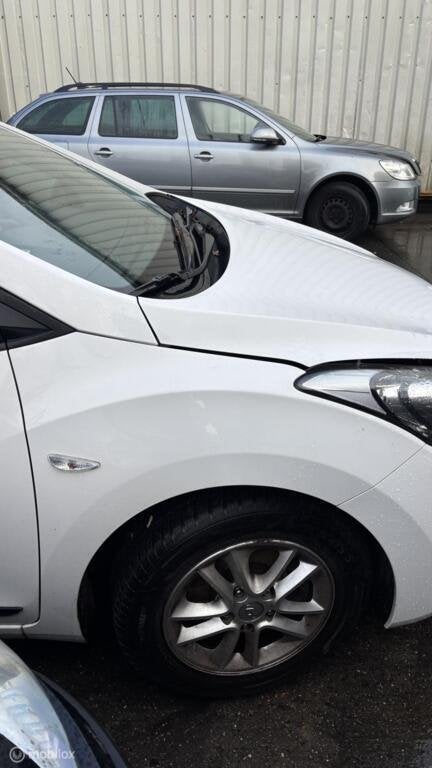 Voorscherm rechts wit Hyundai i30 Wagon II ('12-'18), Gebruikt, Ophalen of Verzenden, Hyundai, Hyundai