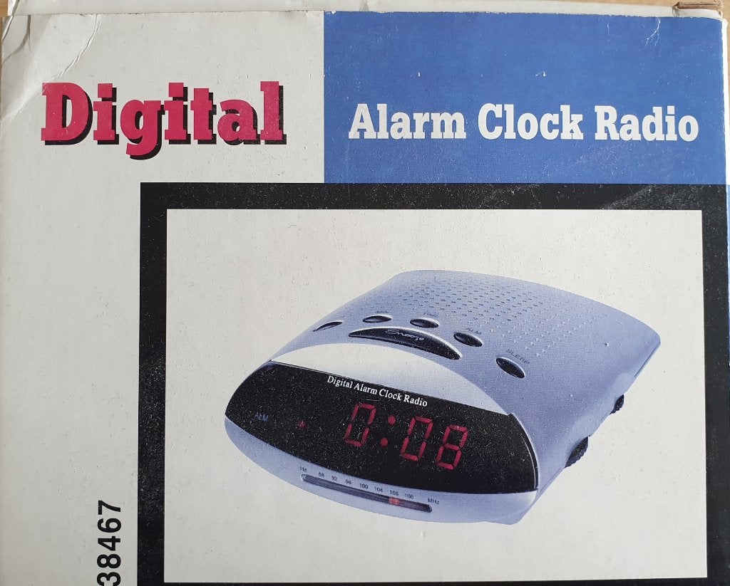 digitale wekker radio, nooit gebruikt, zit nog in de doos, Ophalen of Verzenden, Nieuw, Digitaal