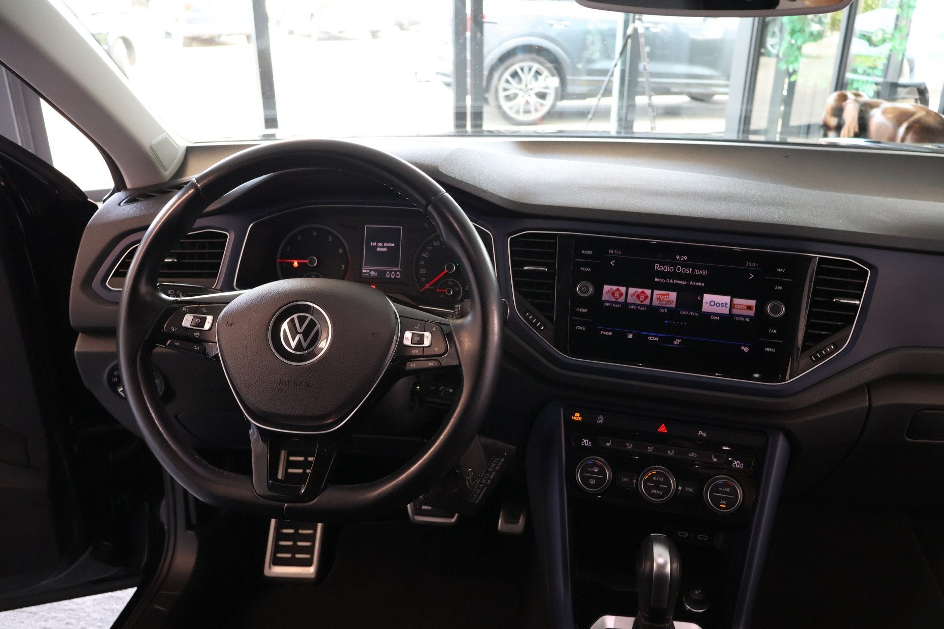 Volkswagen T-Roc 1.5 TSI Style, IQ light, Camera, ACC, Trekh, Auto's, 1254 kg, Euro 6, 4 cilinders, 150 pk