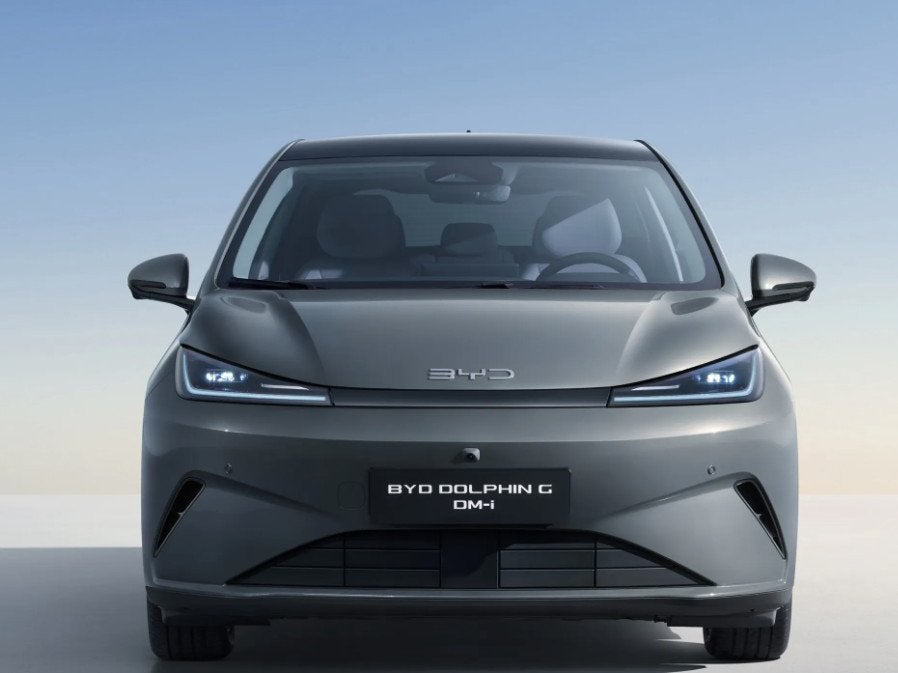 BYD DOLPHIN G 1.5L DM-i Comfort | 105km elektrisch | Panoram, Auto's, BYD, Dolphin, 4 cilinders, Leder en Stof, Plug-in hybride