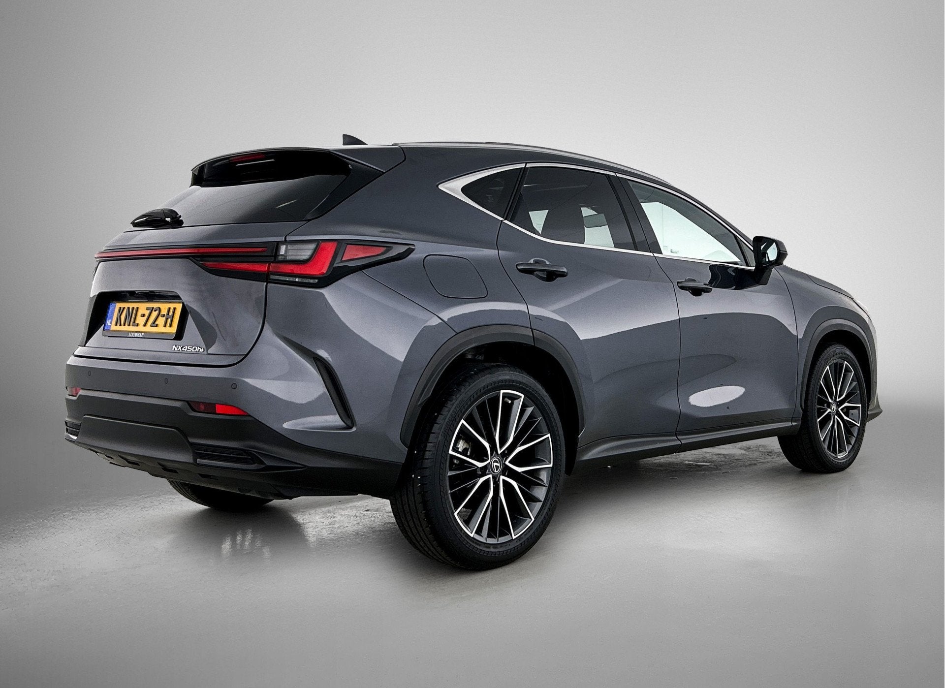 Lexus NX 450h+ AWD Executive Line | PDC | BLS | 360 Camera |, Auto's, Automaat, 12 maanden, Gebruikt, 4 cilinders