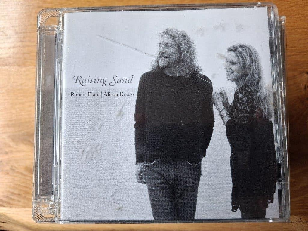 cd ROBERT PLANT - ALISON KRAUS - Raising Sand., Ophalen of Verzenden, Zo goed als nieuw, Poprock