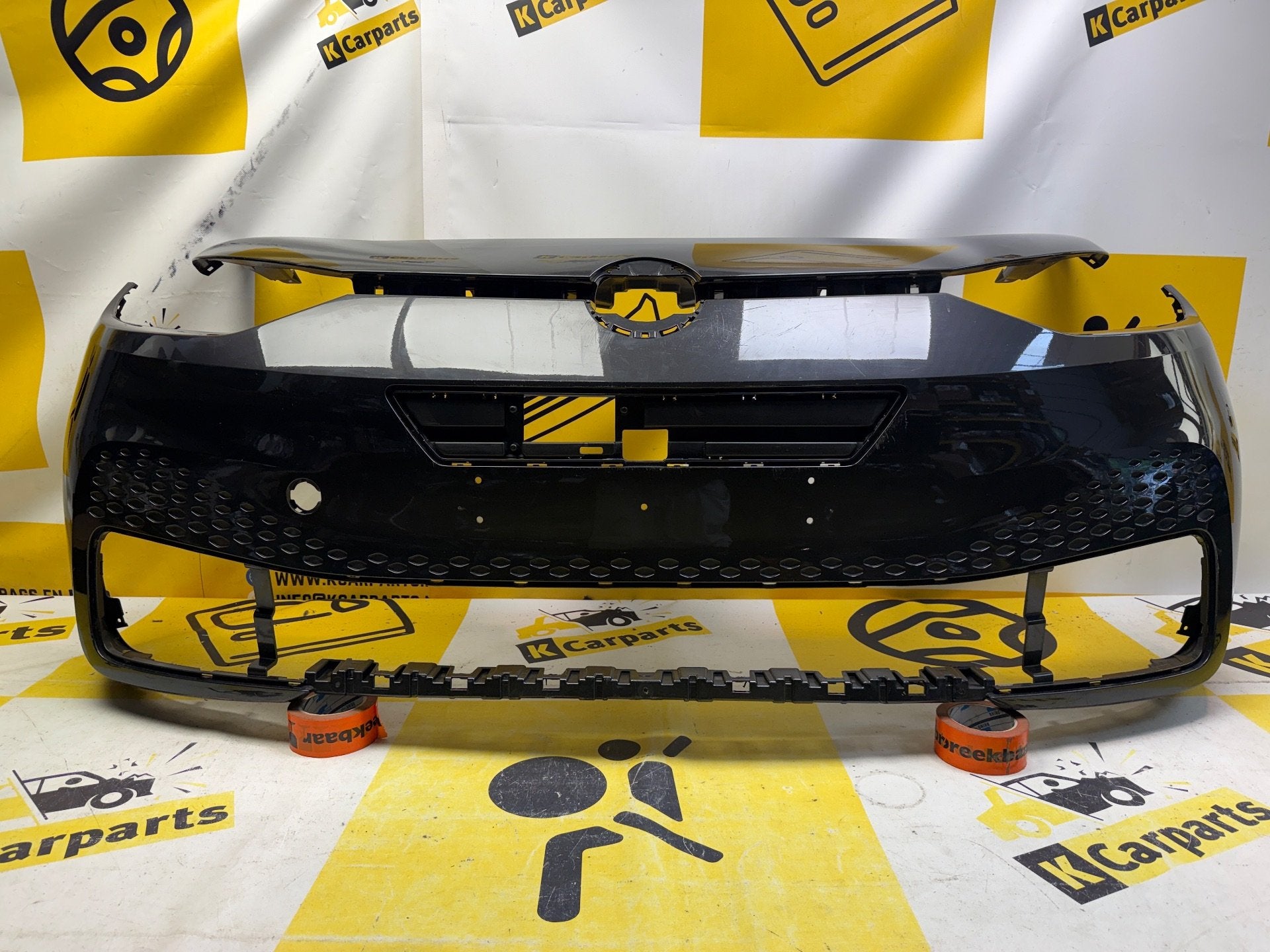 Voorbumper Volkswagen ID.3 ID3 bumper 10A807221, Gebruikt, Volkswagen AG, Bumper, Berliner Ring 2
38440  Wolfsburg, DE