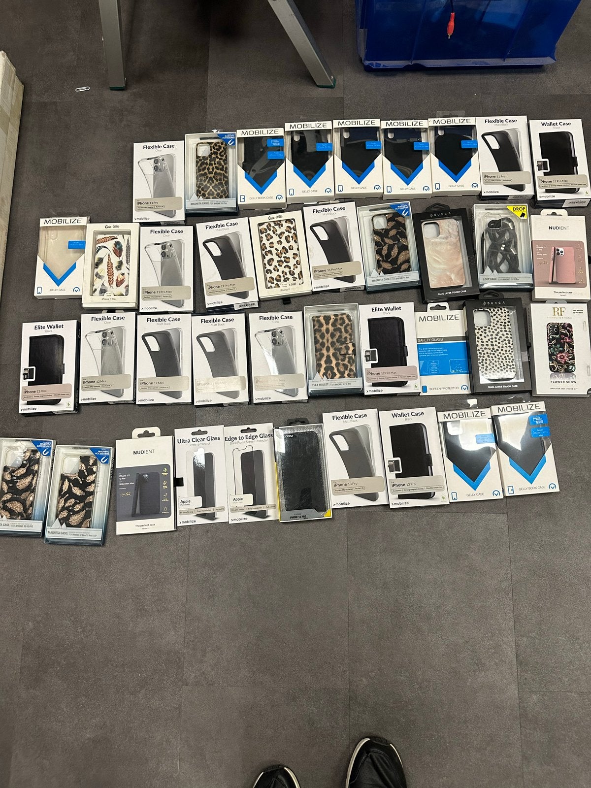 Partij iPhone hoesjes(XS Max, 11, 12, 13)en screenprotectors, Telecommunicatie, Ophalen of Verzenden, Nieuw, IPhone XS Max, Hoesje of Tasje