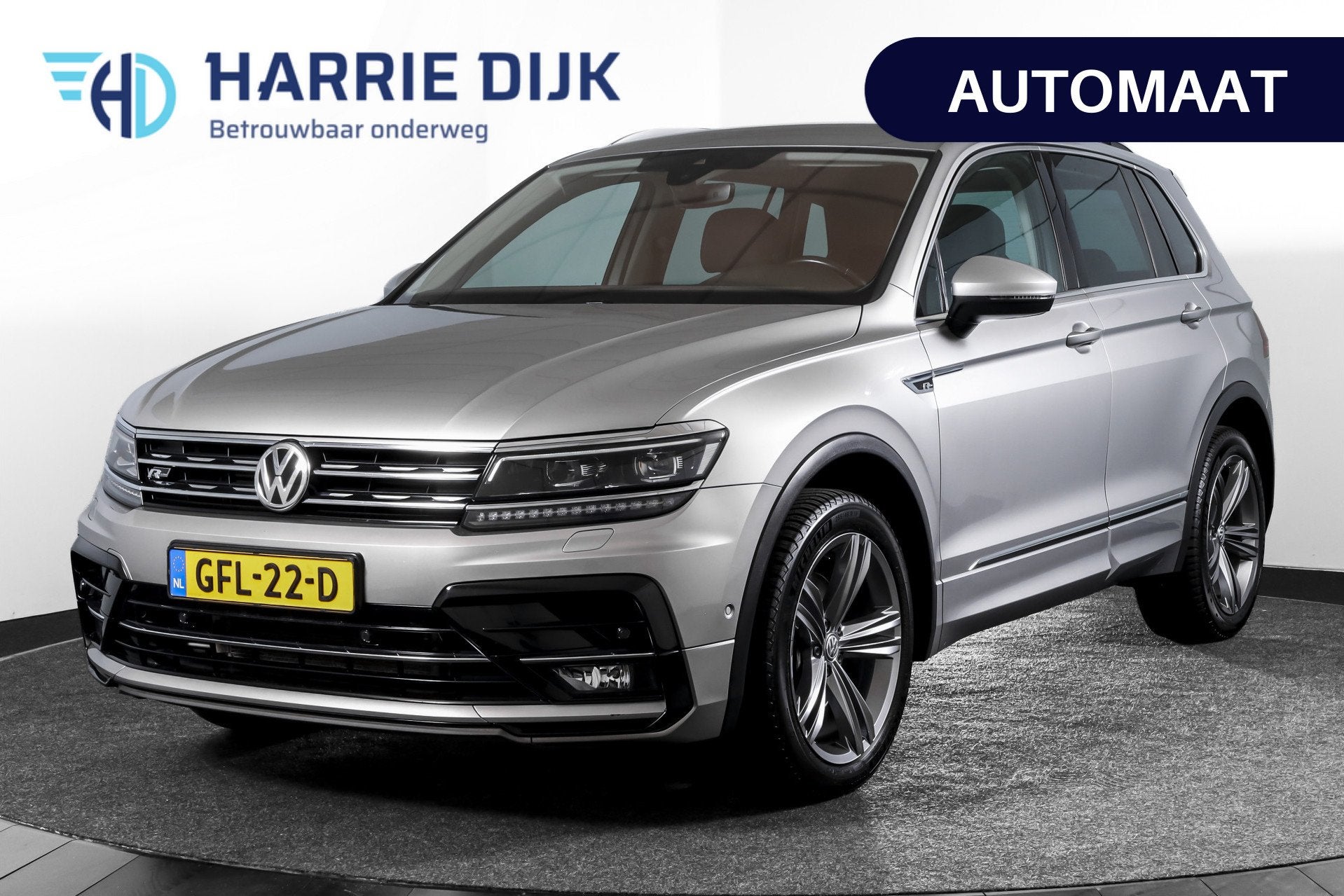 Volkswagen Tiguan 2.0 TSI 4Motion Highline Business R 180 PK, Auto's, Automaat, Gebruikt, Euro 6, 4 cilinders