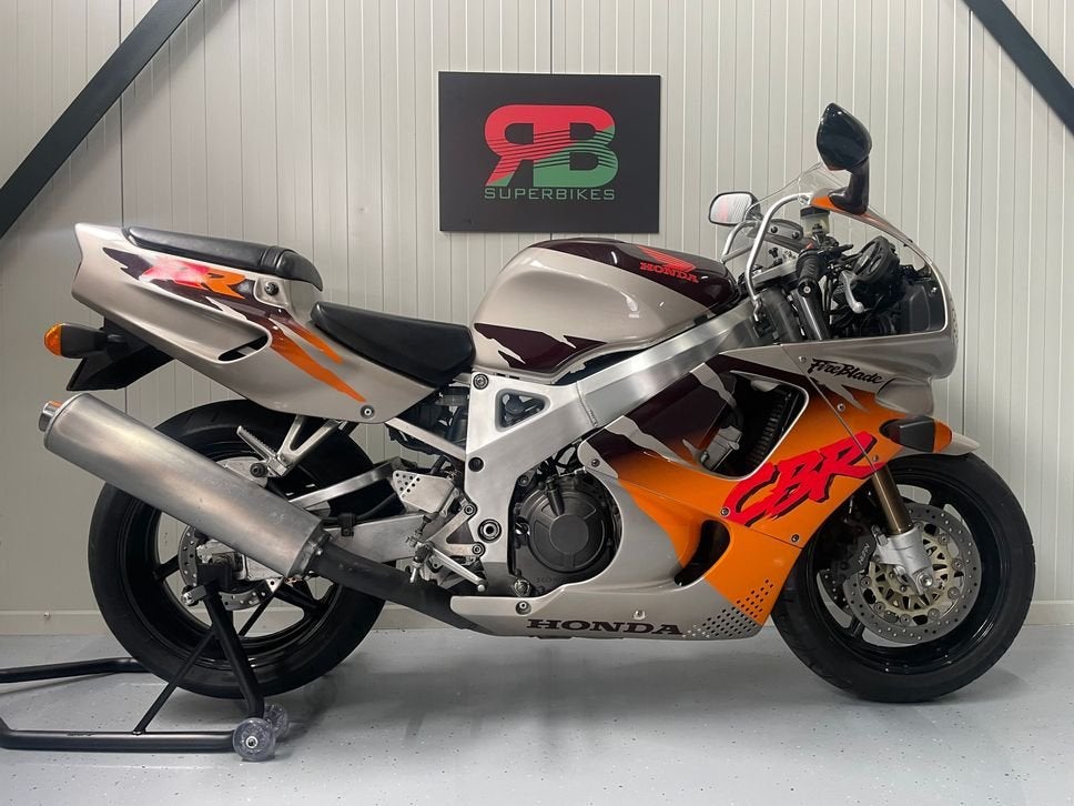 *VERKOCHT* HONDA CBR 900 RR Fireblade SC28 'Urban Tiger'  (b, 893 cc, HONDA, 4 cilinders, Motorrijbewijs A