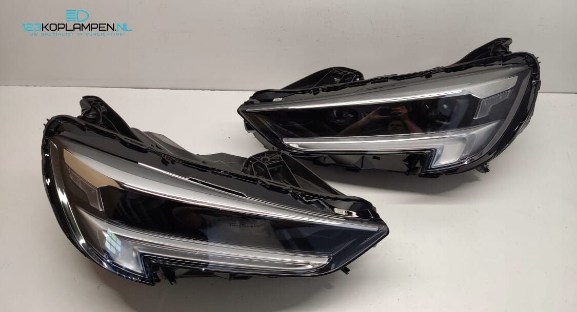 Opel Insignia B Facelift Full Led koplamp links rechts, Gebruikt, -, -, Opel