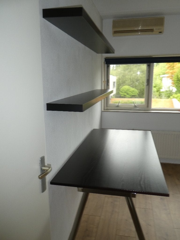 Bureau Ikea, 160 cm, In hoogte verstelbaar, Spaanplaat of MDF, Schoolbureau