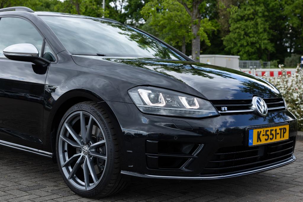 Volkswagen Golf Variant 2.0 TSI R, Auto's, Volkswagen, Automaat, 4 cilinders, Alcantara, Zwart