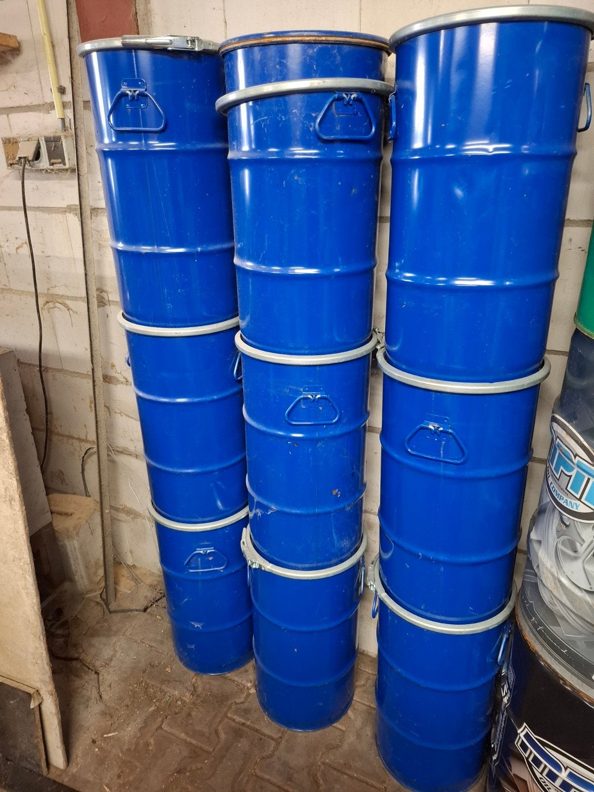 te koop 9 tonnen vaten, Ophalen, Vee