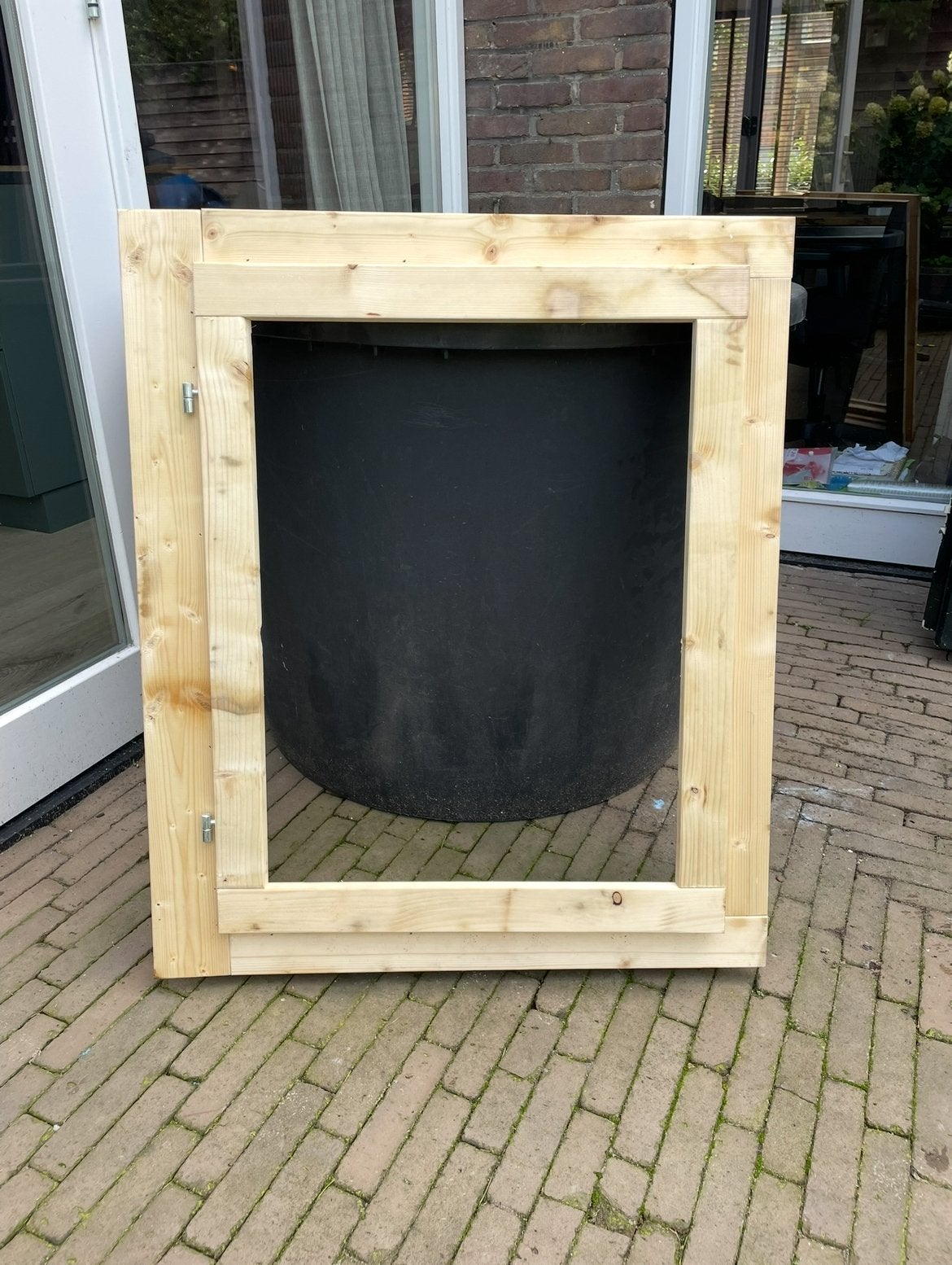 Nieuw houten raamkozijn met openslaand raam – 78  92 cm, Doe-het-zelf en Verbouw, Ophalen, Zo goed als nieuw, Minder dan 80 cm