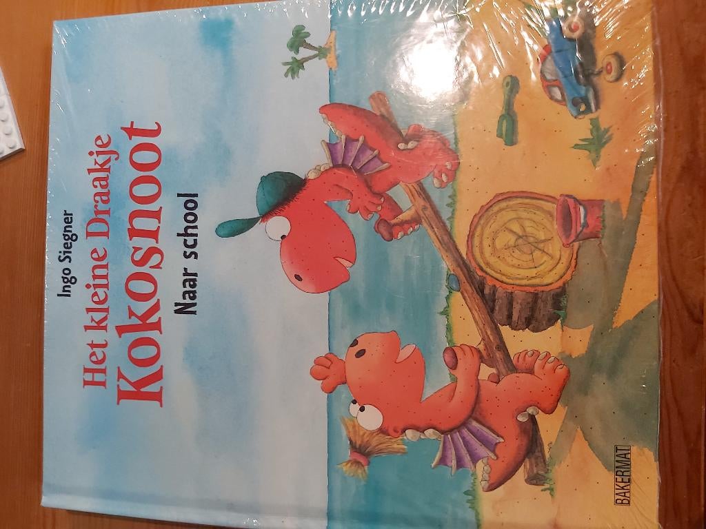 Het kleine draakje kokosnoot naar school nieuw met extra, Nieuw, Ophalen of Verzenden, Voorleesboek, Sprookjes