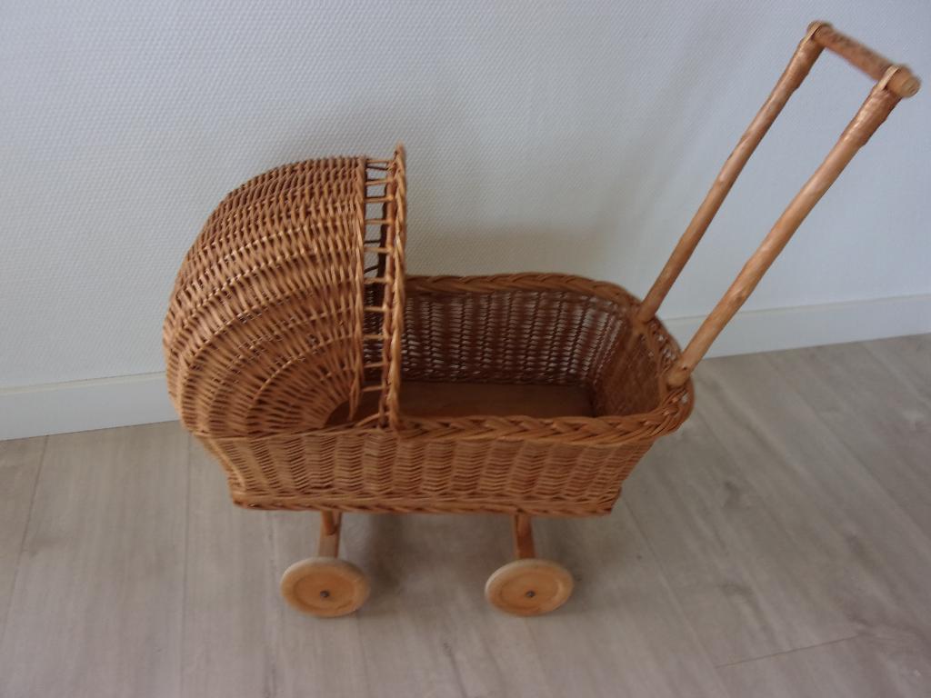 Leuke Rieten POPPENWAGEN in prima staat, Ophalen, Zo goed als nieuw, Overige typen
