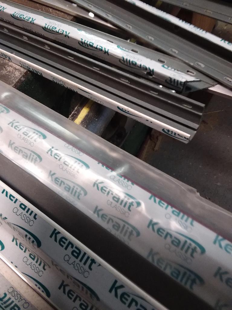 Keralit sponningdelen, dakranden en hulpprofielen, Ophalen, Nieuw