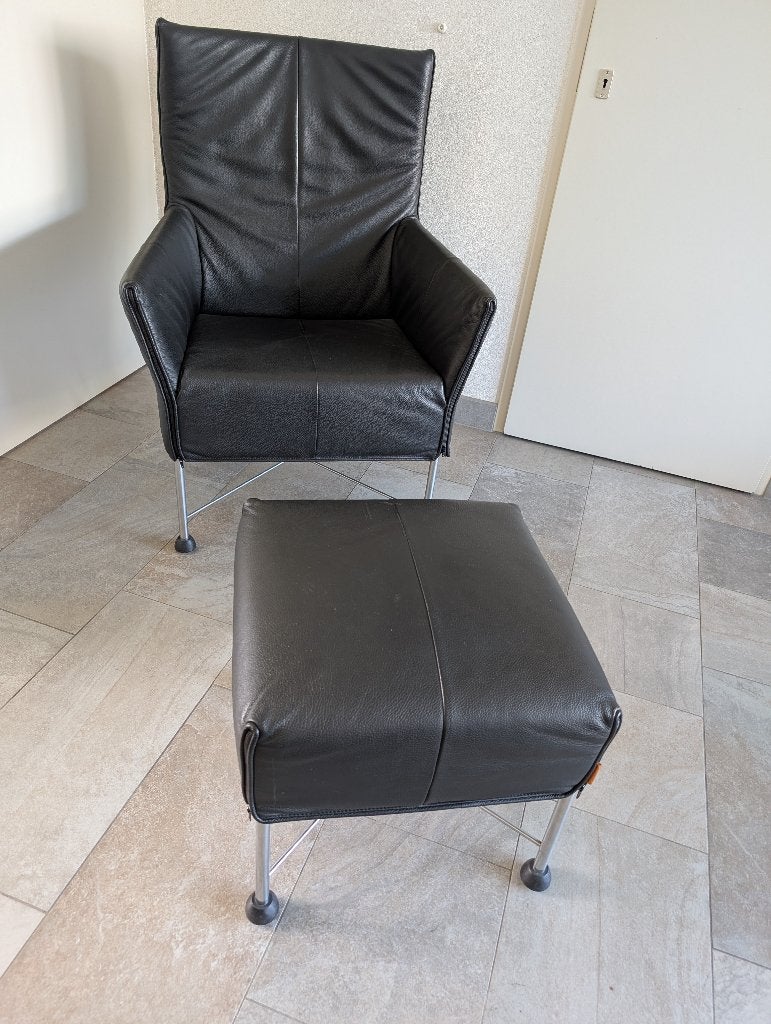 Montis Charly fauteuil zwart met verstelbare rug en hocker, Ophalen, Minder dan 75 cm, Zo goed als nieuw, Modern