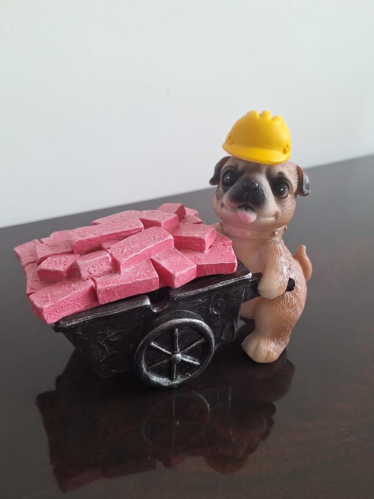 Decoratieve asbak met mops hondje en kruiwagen, Meerkleurig, Overige materialen, Overige stijlen, Nieuw