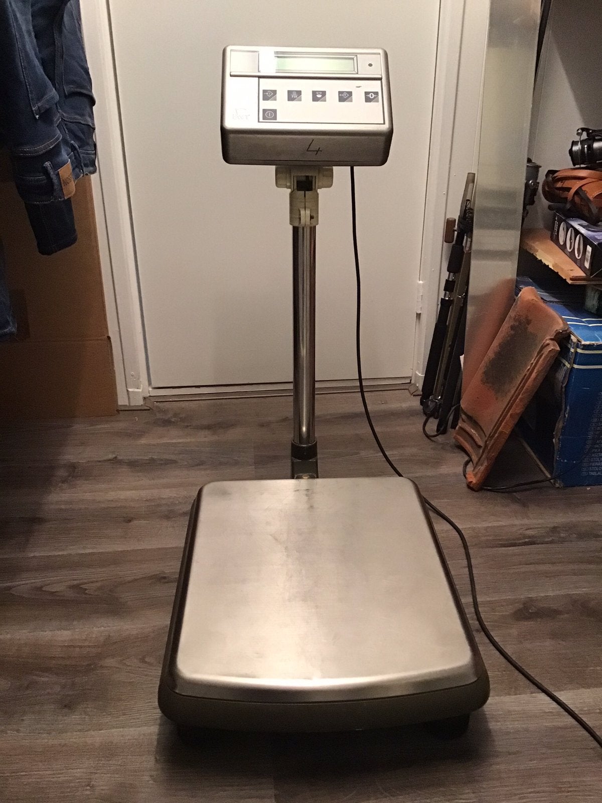 Personen weegschaal BWT JB-800 professioneel, Witgoed en Apparatuur, Weegschalen, Ophalen, 1 tot 500 gram, 100 kg of meer, Zo goed als nieuw