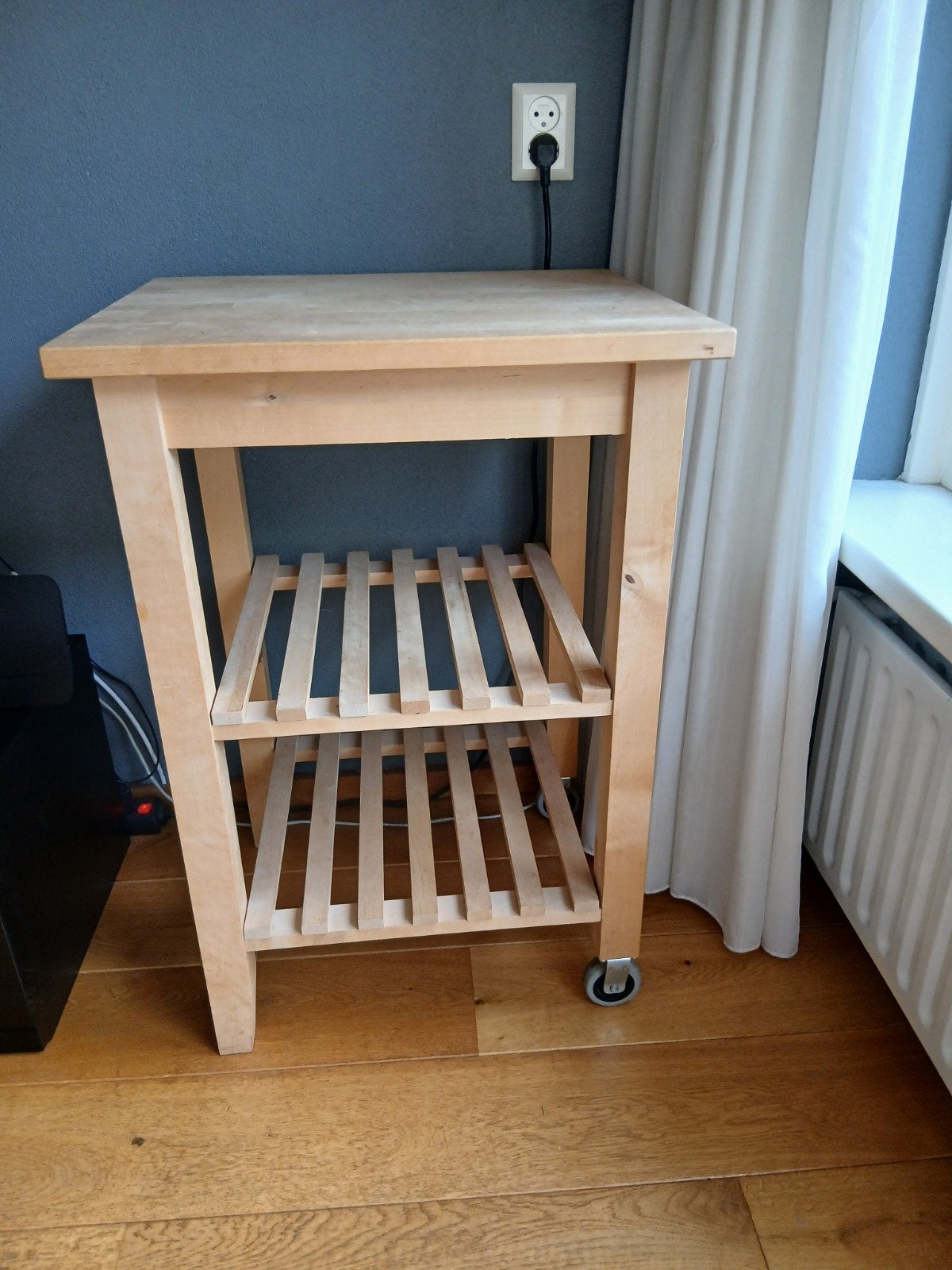 Ikea Bekväm roltafel 58x50 - Stevig en veelzijdig, Ophalen, Gebruikt, Rechthoekig, Hout
