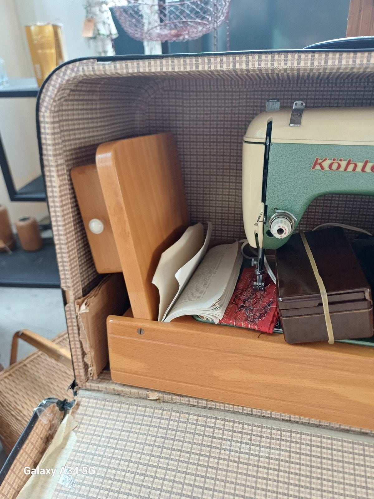 Vintage Köhler Zick-Zack Naaimachine met Koffer, Antiek en Kunst, Antiek | Naaimachines, Ophalen