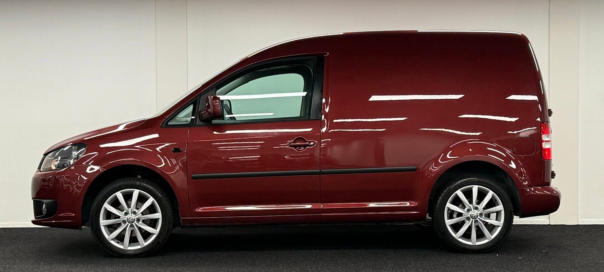 Volkswagen Caddy 1.6 TDI *MARGE*Trekhaak*Navi*Cruisecontrol*, Auto's, Voorwielaandrijving, Stof, Gebruikt, Zwart