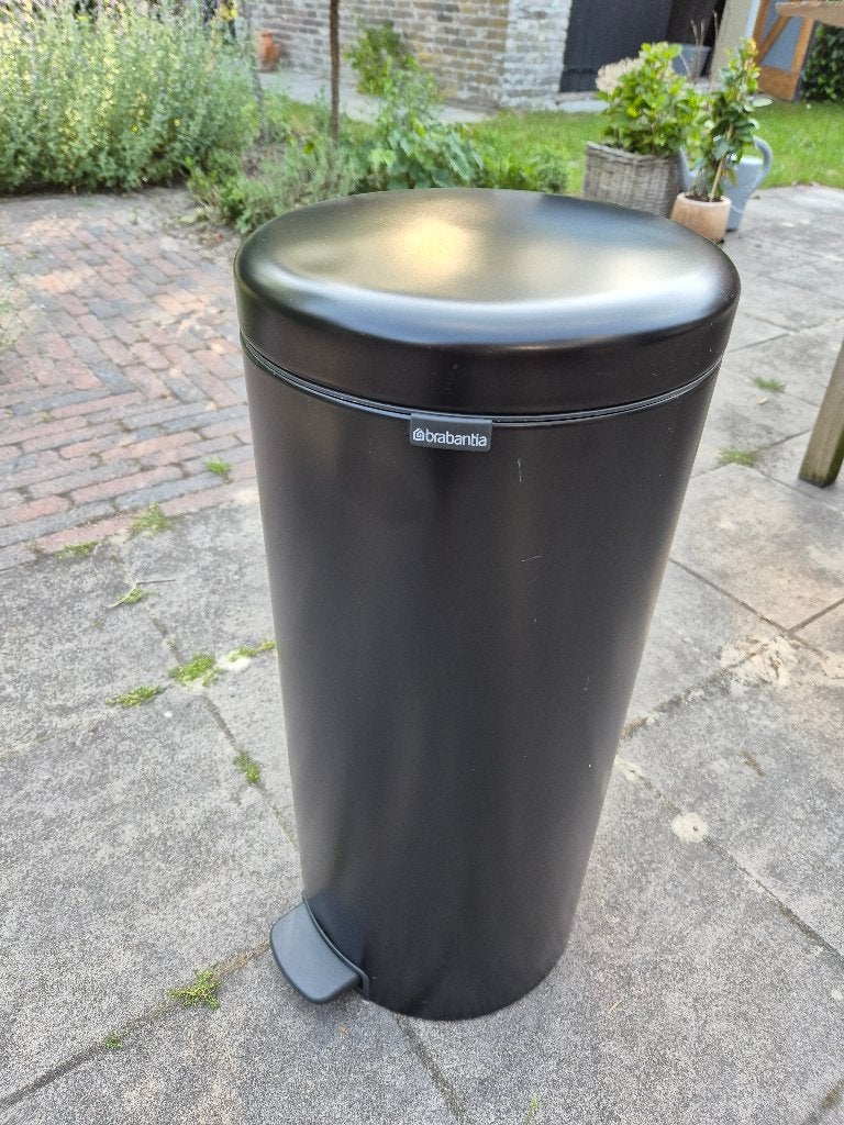 Brabantia NewIcon Prullenbak - 30 liter - mat zwart, Ophalen, Gebruikt, 50 tot 75 cm, 20 tot 30 liter