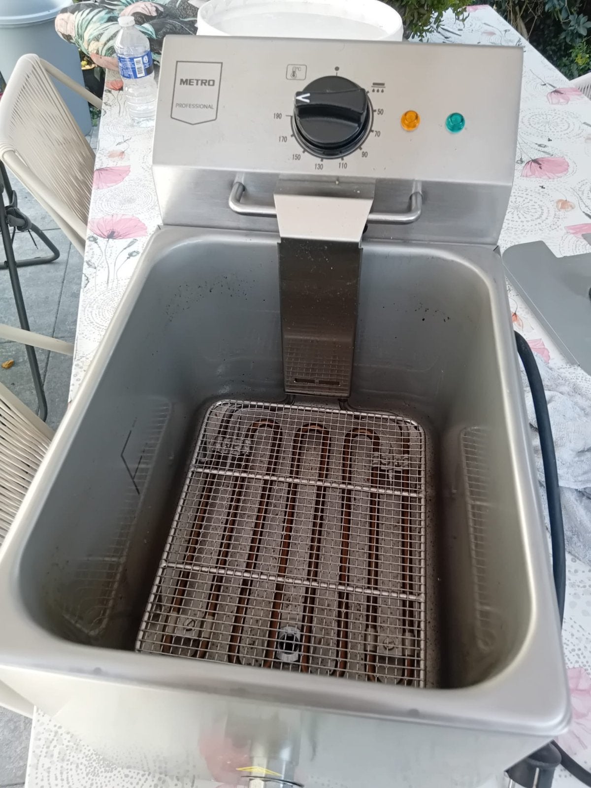 Zo goed als nieuwe professionele frituurpan 8L - Makro, 4 liter of meer, Ophalen, Zo goed als nieuw