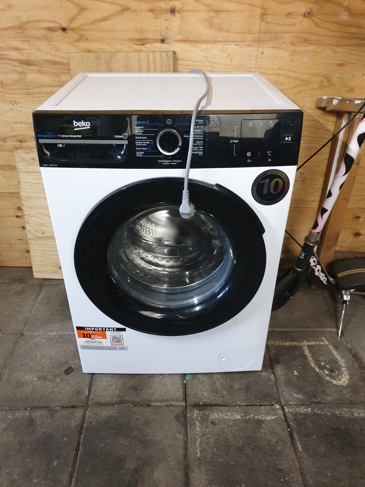 Beko wasmachine 1 jaar oud, Witgoed en Apparatuur, Wasmachines, 6 tot 8 kg, Ophalen, 1200 tot 1600 toeren, 85 tot 90 cm
