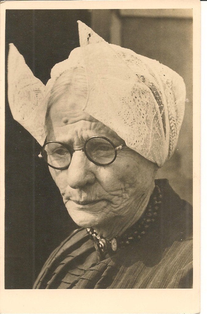 Oude Blaricumer Boerin - Antieke Ansichtkaart  Blaricum, Verzamelen, Ophalen of Verzenden, 1940 tot 1960, Ongelopen, Noord-Holland