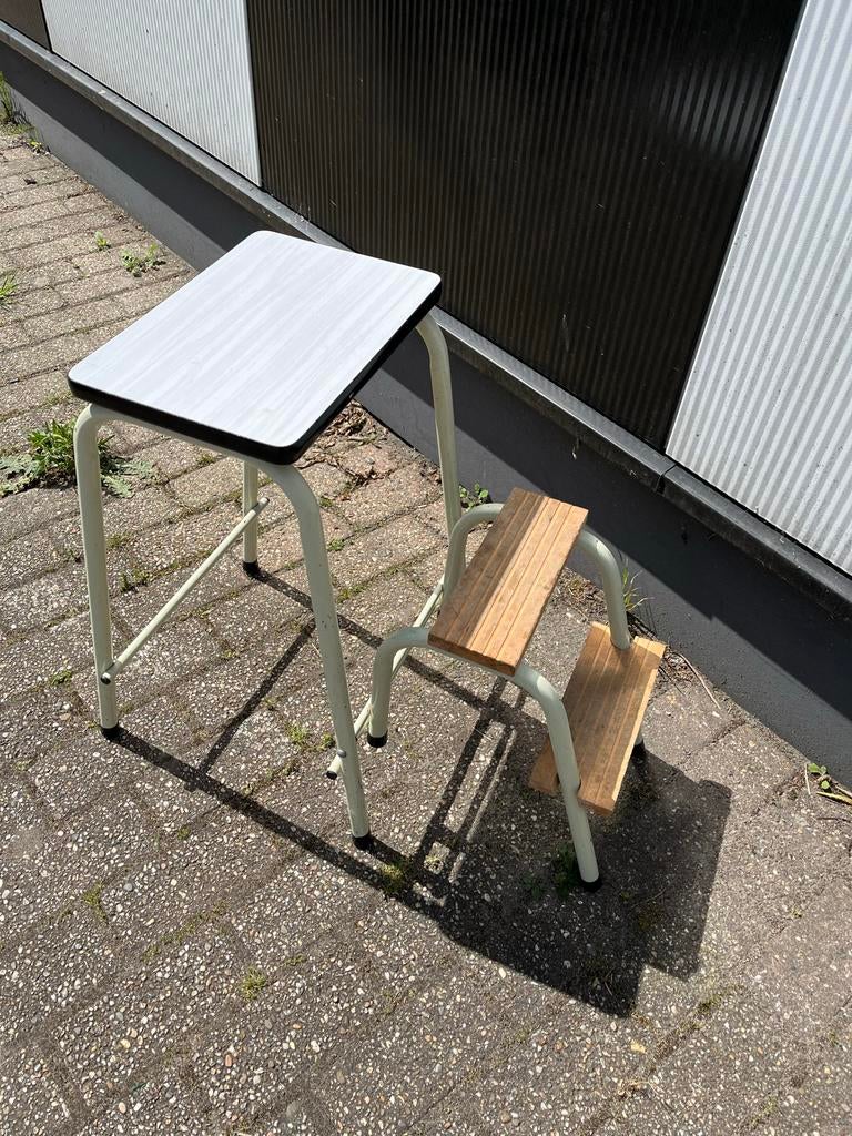 Vintage Formica Keukentrapje, Ophalen