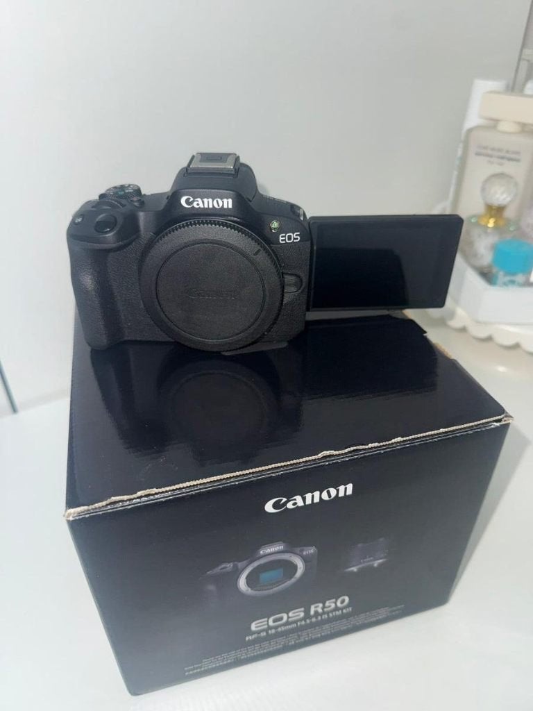 Foto 4 van 45 mm lens - Canon EOS R50 + 18