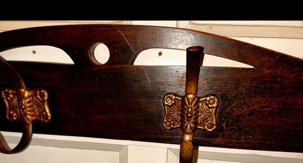 Vintage houten wandkapstok met metalen haken, Wandkapstok, Gebruikt, Ophalen of Verzenden, Minder dan 100 cm