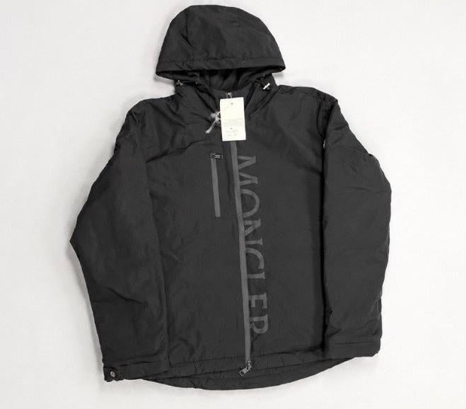 Moncler Jas Zwart Maat L - Nieuw met labels, Kleding | Heren, Truien en Vesten, Ophalen of Verzenden, Zo goed als nieuw, Maat 52/54 (L)