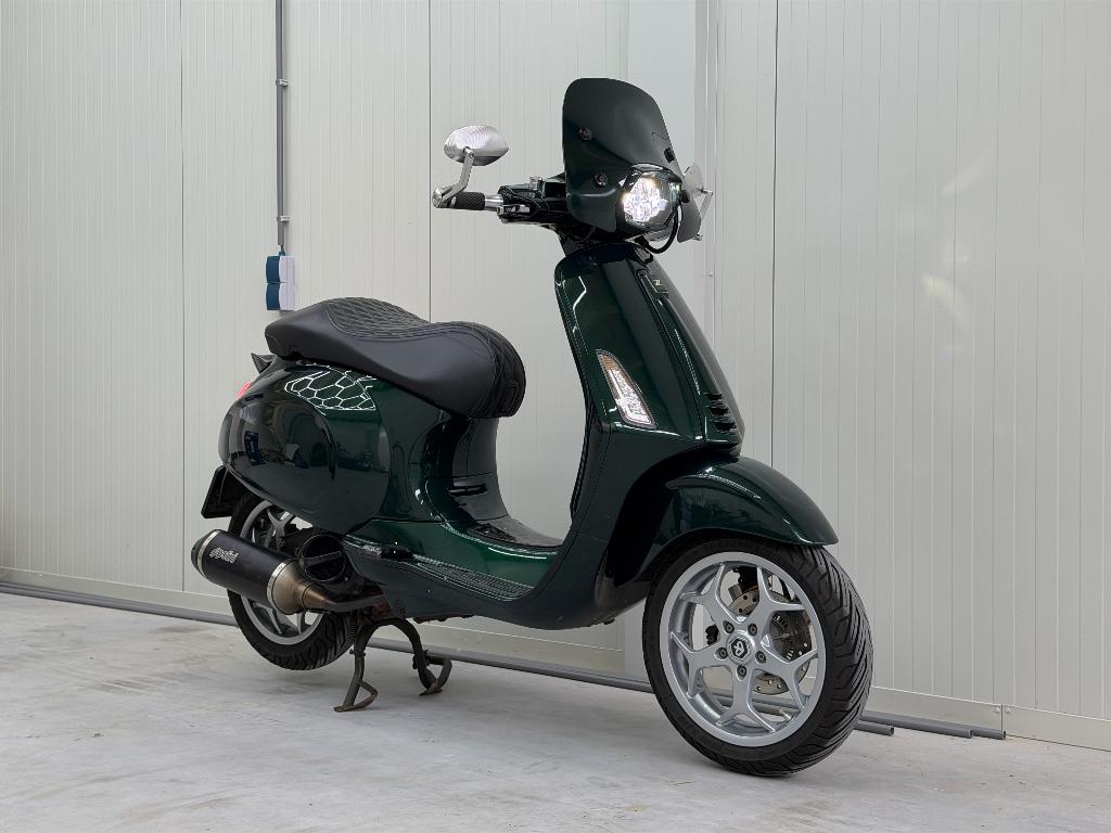 Vespa Sprint 125cc 3V iGet – Full Custom – Uniek - 1e eig, Ophalen, Overige modellen, Maximaal 45 km/u, Zo goed als nieuw