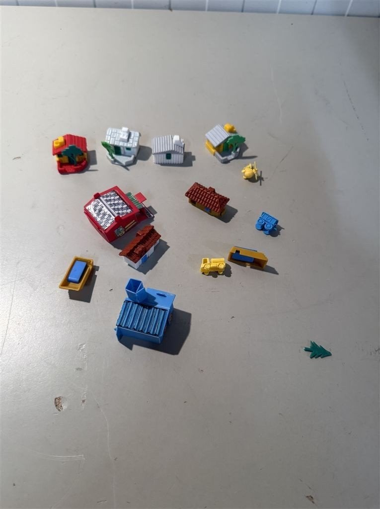 Ferrero Vintage Kinder Surprise Speelgoed - Mix uit de Jaren, Ophalen of Verzenden, Zo goed als nieuw